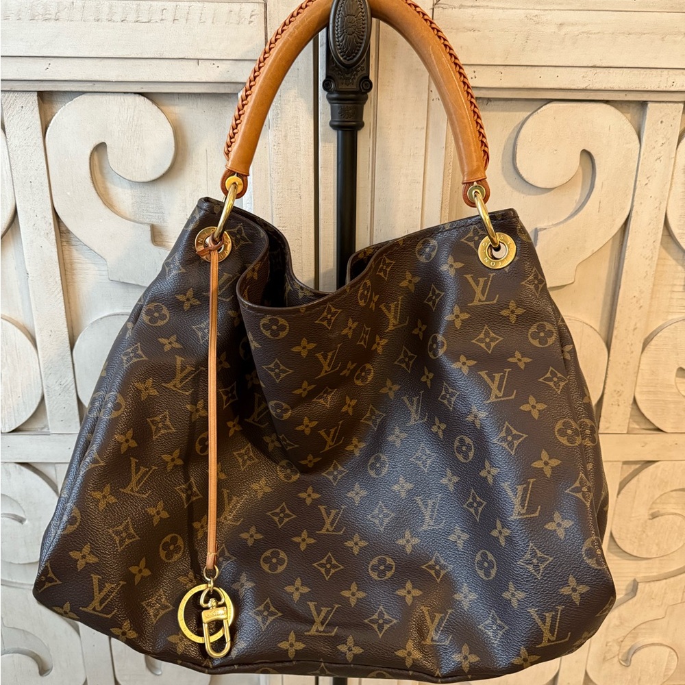 AUTHENTIC Louis Vuitton Brown Monogram Artsy MM